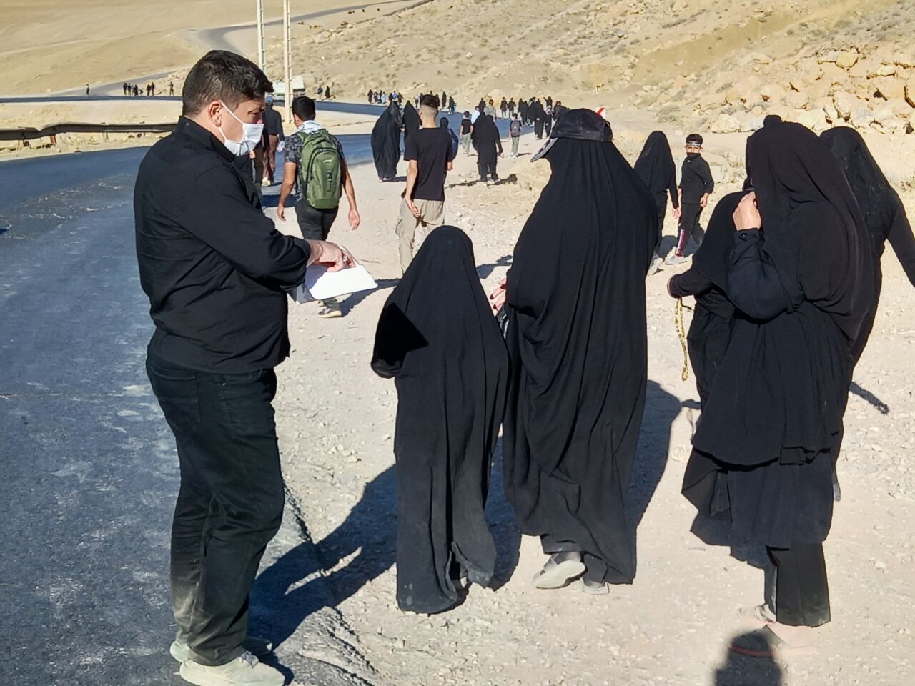 گزارش تصویری : پیاده روی اربعین از مزار شهدای گمنام تا حرم ابوالوفاء (ع) شهرستان کوهدشت