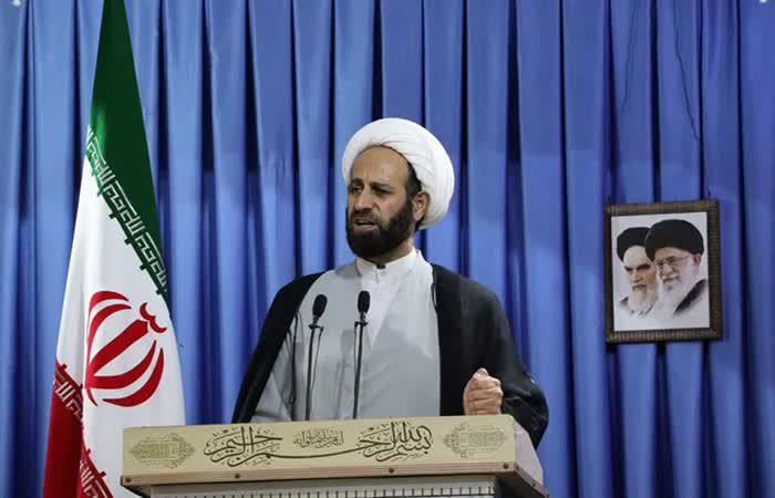 استقلال، عزت و همبستگی؛ رمز پیروزی ملت ایران در برابر فتنه‌گری غرب